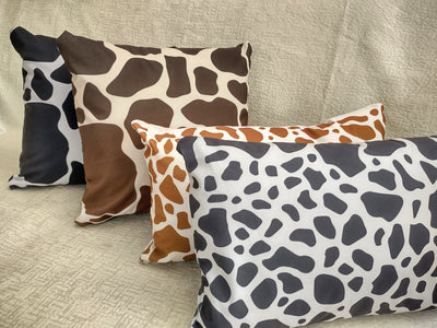 Grey Giraffe Velvet Pillow Cover 40x40cm+ Zippered - MagnoliaFabric